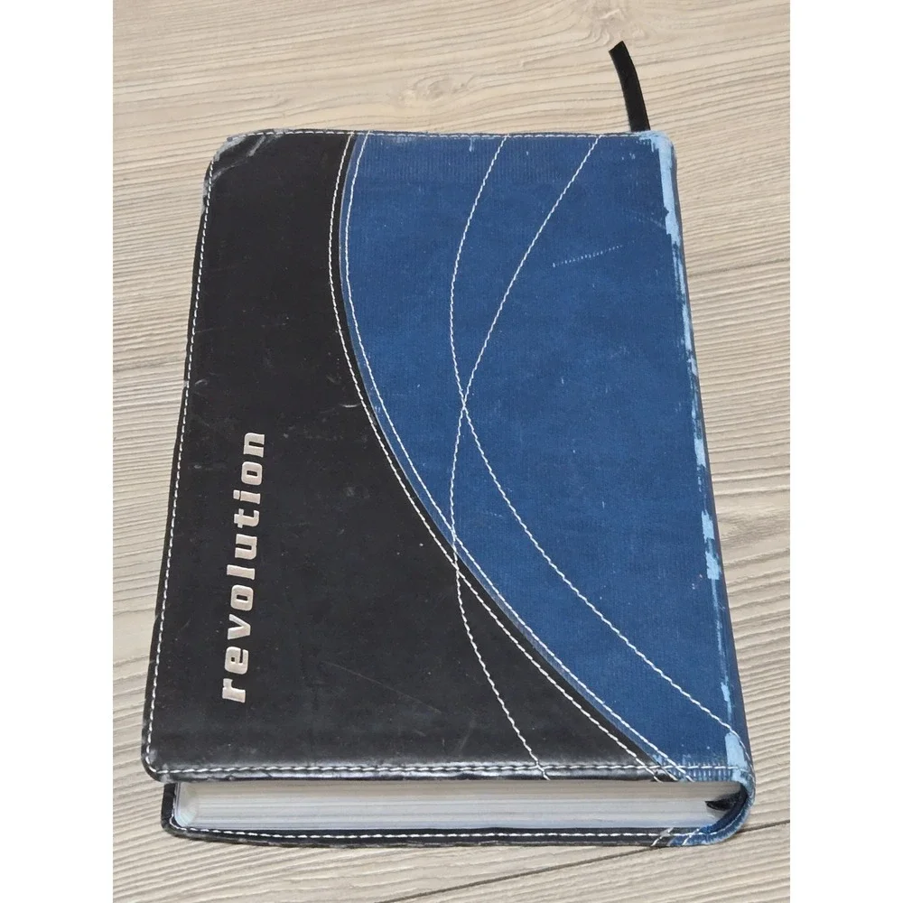 NIV, Revolution: The Bible for Teen Guys, Leathersoft, Blue/Charcoal